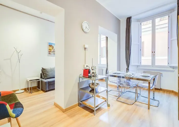 Guesthost - Spanish Steps Luxury דירה *