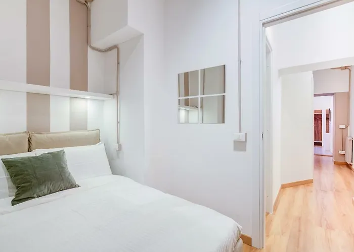 Guesthost - Spanish Steps Luxury